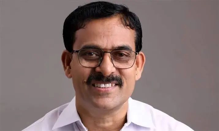 ഉദുമയിൽ തീപാറുന്ന പോരാട്ടം; ചെങ്കോട്ട നിലനിർത്താൻ സി.എച്ച് കുഞ്ഞമ്പു, അട്ടിമറി ലക്ഷ്യമിട്ട് കെ. നീലകണ്ഠൻ kerala election result 2026
