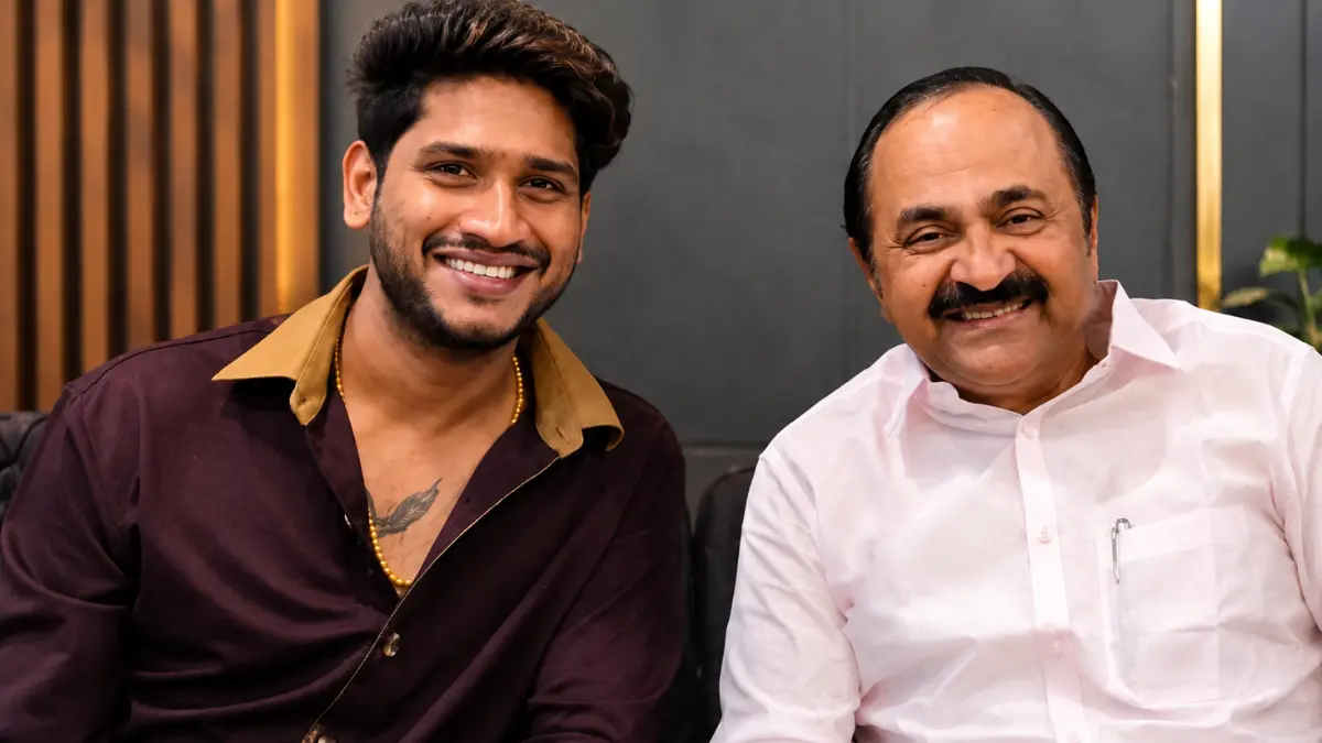 വി ഡി സതീശൻ കേരള മുഖ്യമന്ത്രി അഭിനന്ദനം, അഖിൽ മാരാർ, കേരള രാഷ്ട്രീയം, വി ഡി സതീശൻ സത്യപ്രതിജ്ഞ, Akhil Marar Facebook Post, V D Satheesan CM Kerala.