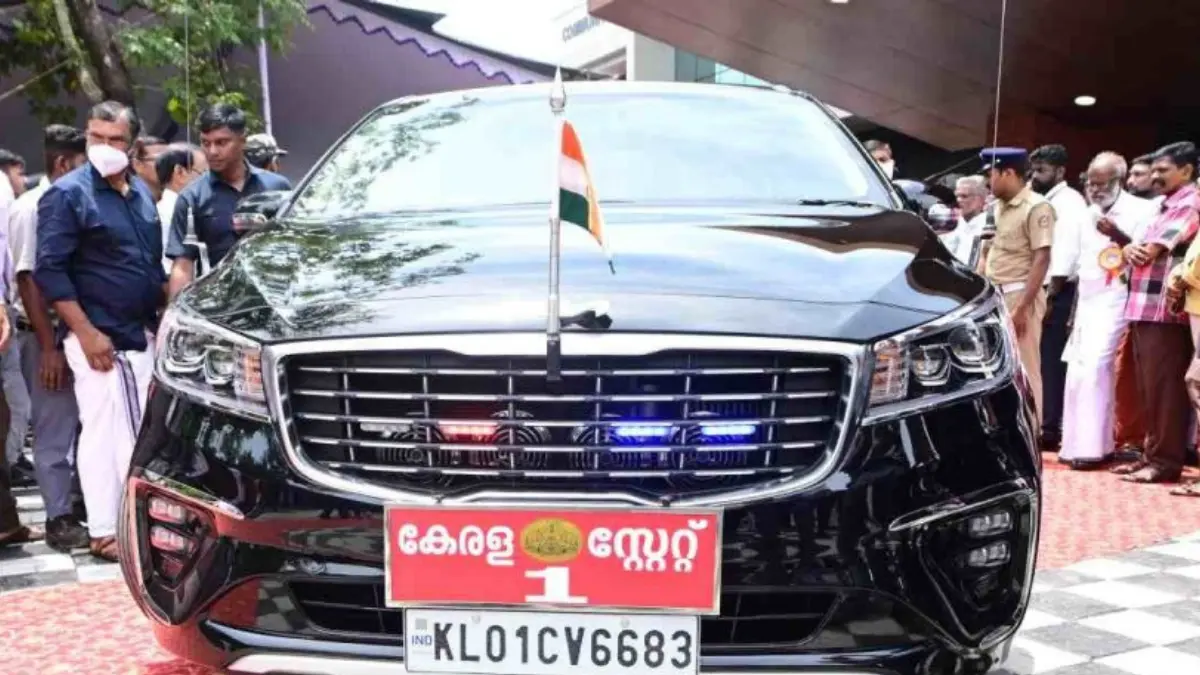 VD Satheesan White Car, Kerala CM Official Vehicle, Pinarayi Vijayan Black Car, Kerala Politics News, New Kerala CM Style, Government of Kerala.