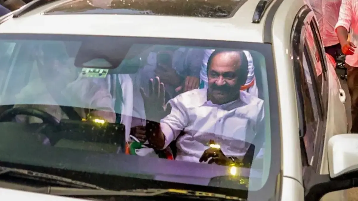 Kerala UDF Cabinet List, VD Satheesan Kerala CM, KPCC Office Trivandrum, Kerala Ministers Portfolios, Ramesh Chennithala Minister, Kerala Government Formation 2026.