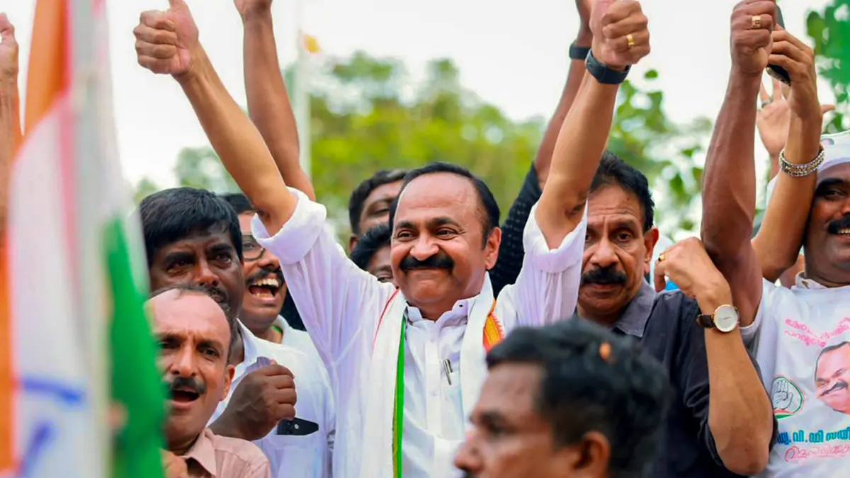 യുഡിഎഫ് മന്ത്രിസഭയുടെ സത്യപ്രതിജ്ഞാ ചടങ്ങുകൾ, Kerala New Minister Oath Live, V D Satheesan Cabinet 2026, Trivandrum Central Stadium Live, Kerala Government Portfolios.