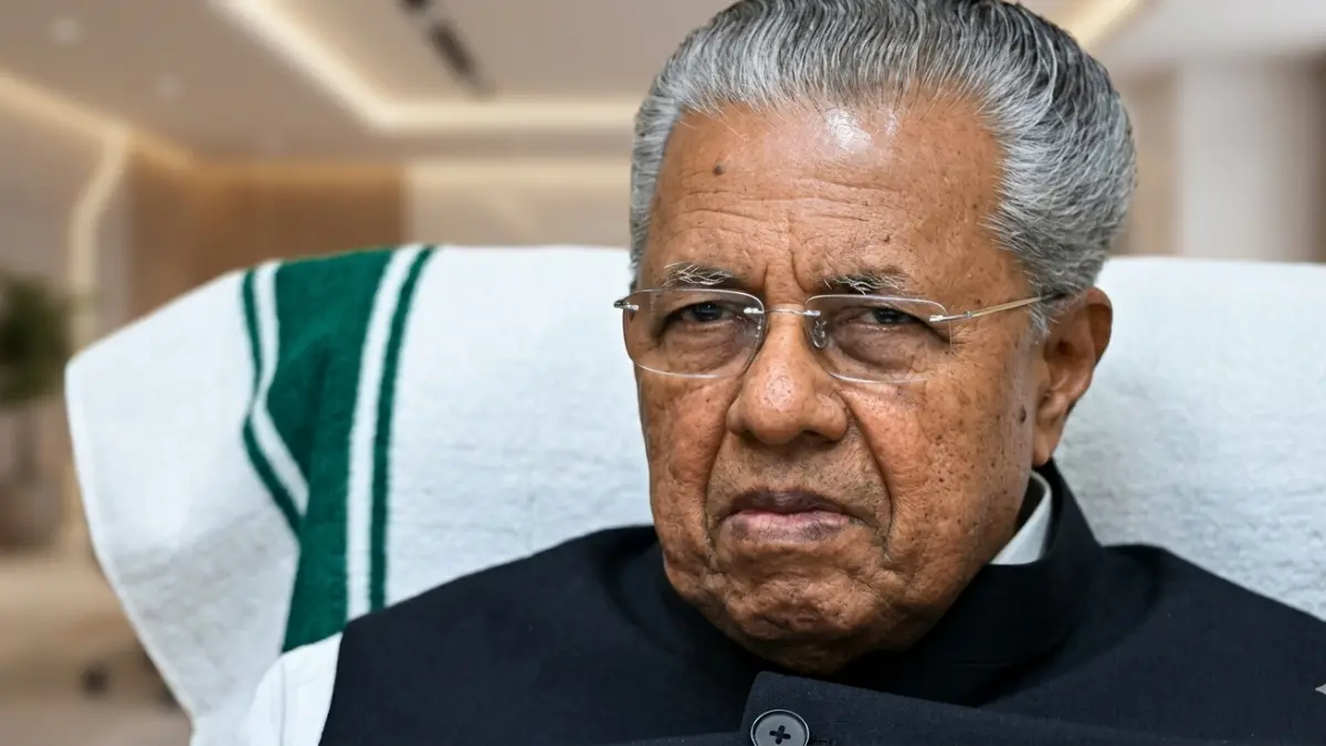 പിണറായി വിജയൻ ഇന്ധനവില, ബിജെപി കേന്ദ്ര കൊള്ള, പെട്രോൾ ഡീസൽ വിലവർദ്ധനവ്, യുഡിഎഫ് ഇരട്ടത്താപ്പ് കേരളം, സിപഎം രാഷ്ട്രീയ വാർത്തകൾ 2026