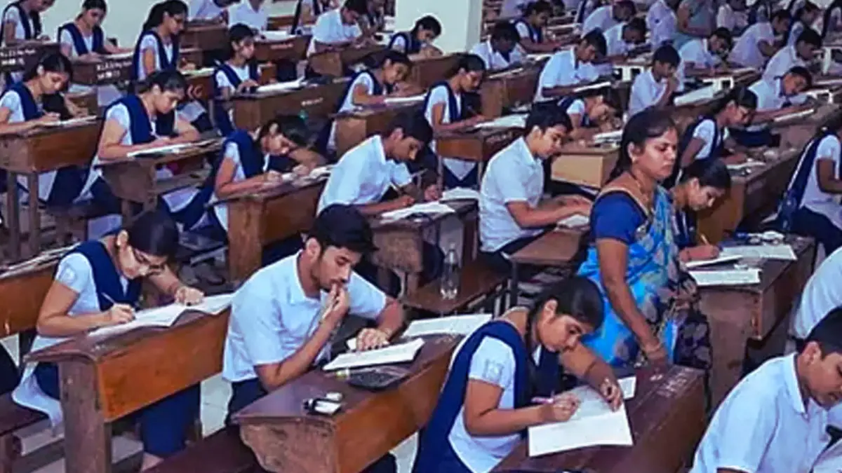 പരീക്ഷാഫലം പ്രഖ്യാപിച്ചു, കേരള പ്ലസ് ടു റിസൾട്ട്, ഹയർ സെക്കൻഡറി ഫലം, വിദ്യാഭ്യാസ വാർത്തകൾ, വിജയശതമാനം 2026