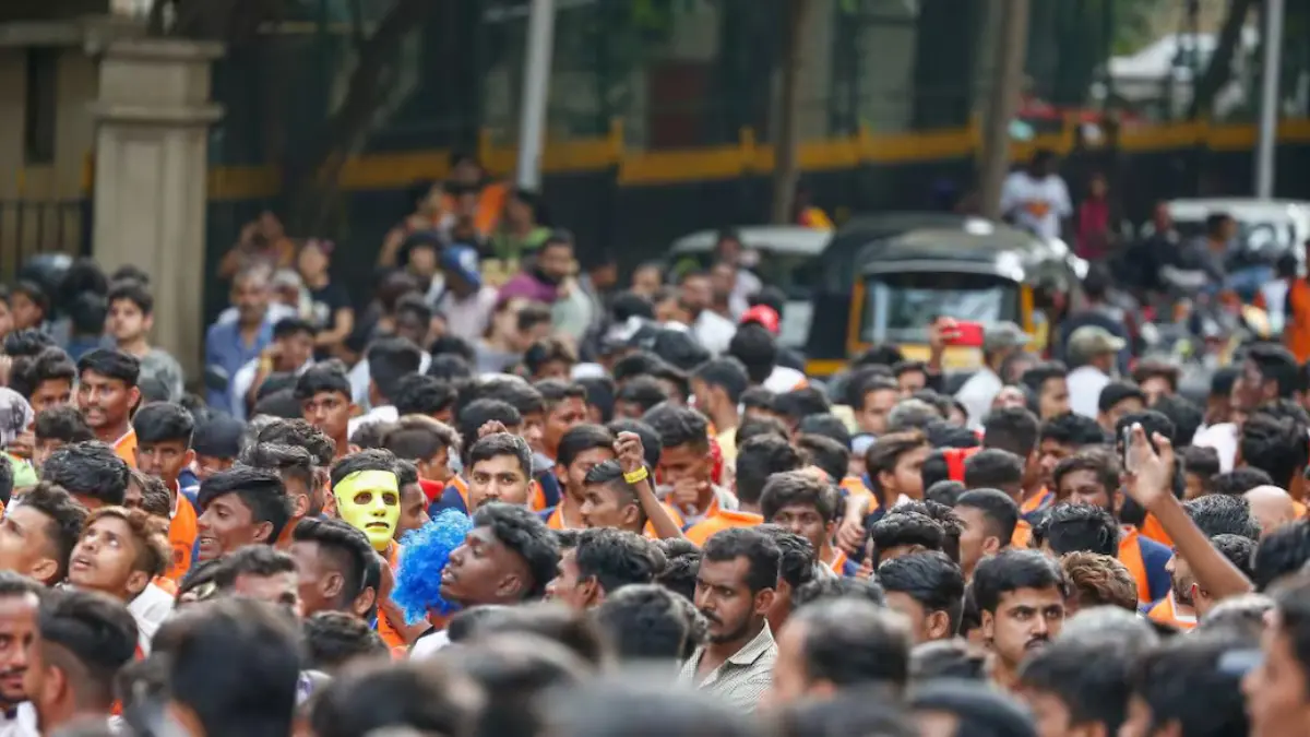 തൊഴിലില്ലായ്മ നിരക്ക് വർദ്ധന, കോർപ്പറേറ്റ് നിക്ഷേപം, ഇന്ത്യൻ സമ്പദ്‌വ്യവസ്ഥ, ടാറ്റ അദാനി അംബാനി, ബിസിനസ് വാർത്തകൾ