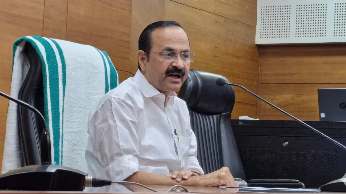 അഞ്ച് ഇന്ദിരാ ഗാരന്റികളും, വി ഡി സതീശൻ പത്രസമ്മേളനം, യുഡിഎഫ് സർക്കാർ കേരളം, ഏവിയേഷൻ ഹബ്ബ് കേരളം, കേരള വികസന പദ്ധതികൾ