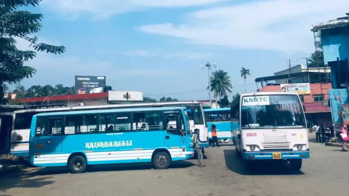 സ്വകാര്യ ബസ് ഉടമകൾ പ്രതിഷേധത്തിൽ, KSRTC Womens Free Travel Scheme, Kerala Private Bus Strike Threat, Chief Minister VD Satheesan Bus Issue, Kerala Motor Vehicles Department Rules.