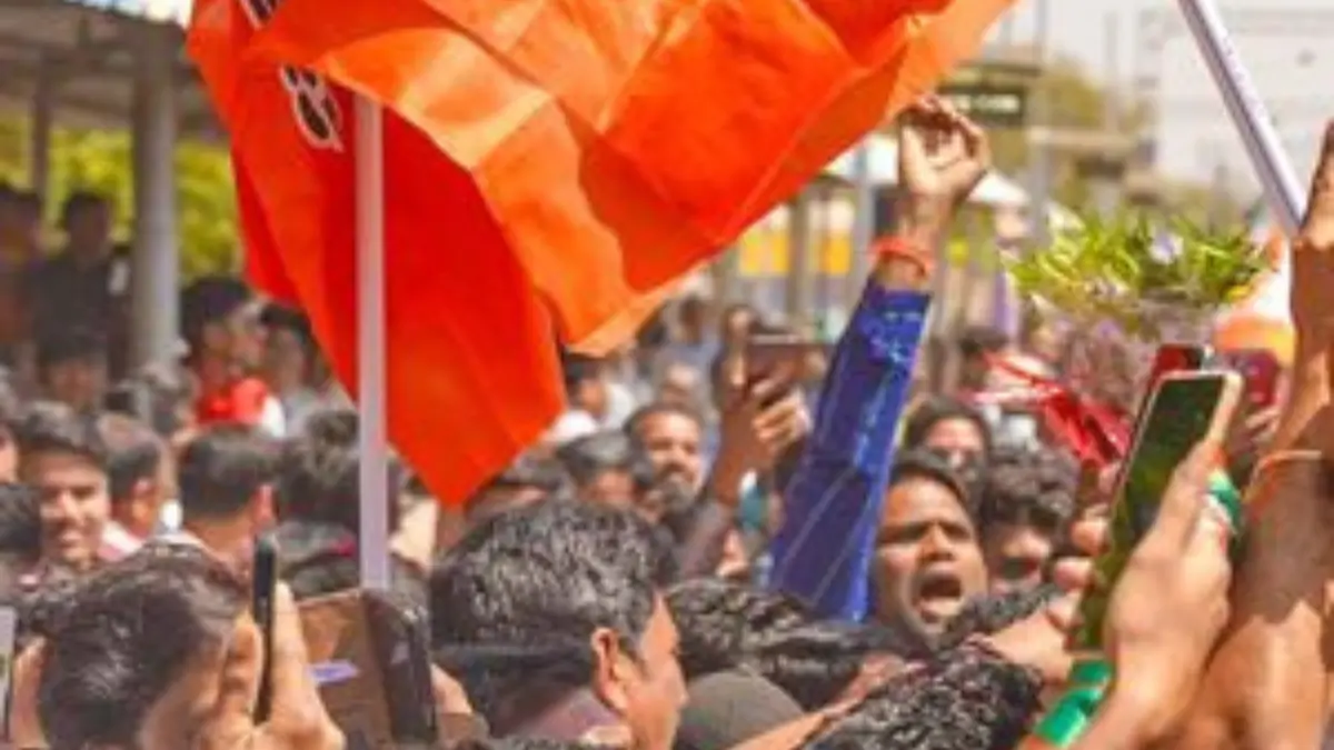 ബംഗാളിൽ ബിജെപി നരനായാട്ട്