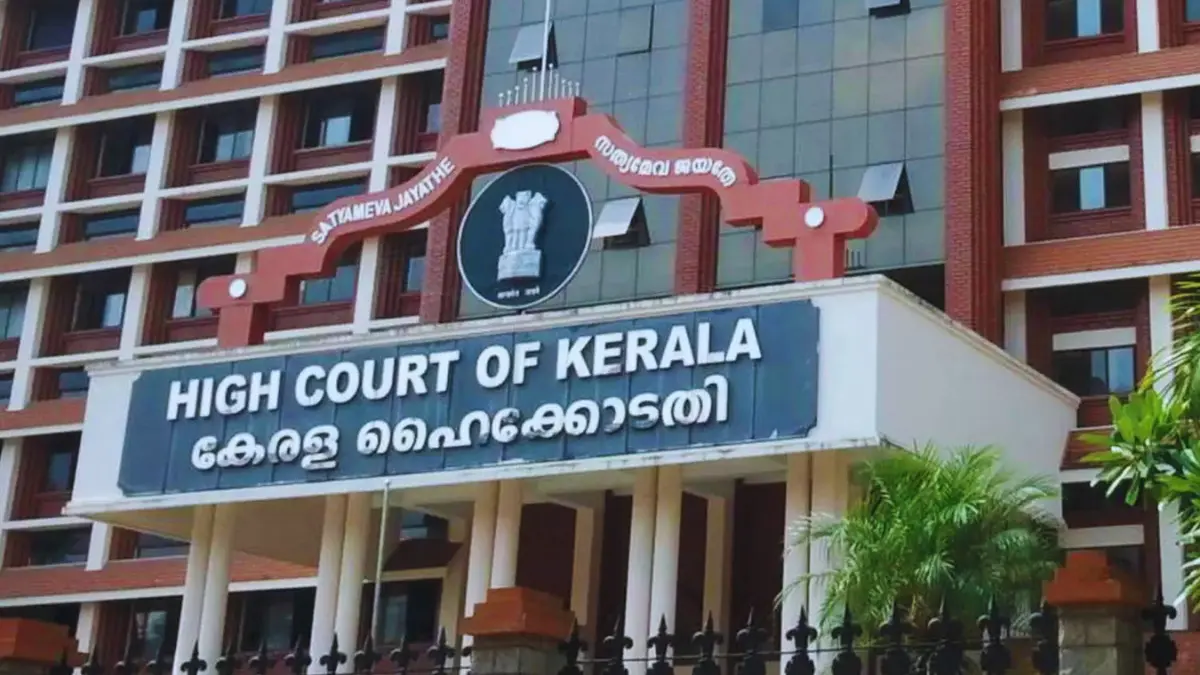 നടി ആക്രമിക്കപ്പെട്ട കേസിലെ, കേരള ഹൈക്കോടതി വാർത്തകൾ, മെമ്മറി കാർഡ് വിവാദം, അതിജീവിതയുടെ ഹർജി, സിനിമാ ലോകത്തെ വാർത്തകൾ