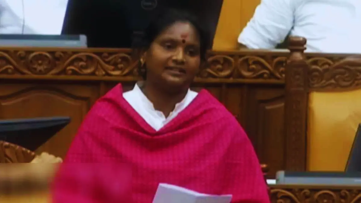ഒരു കപ്പിത്താൻ മാത്രം, രമ്യാ ഹരിദാസ് പ്രസംഗം, കേരള നിയമസഭ 2026, വിസ്മയ ട്രെയിൻ പരാമർശം, കേരള രാഷ്ട്രീയ വാർത്തകൾ