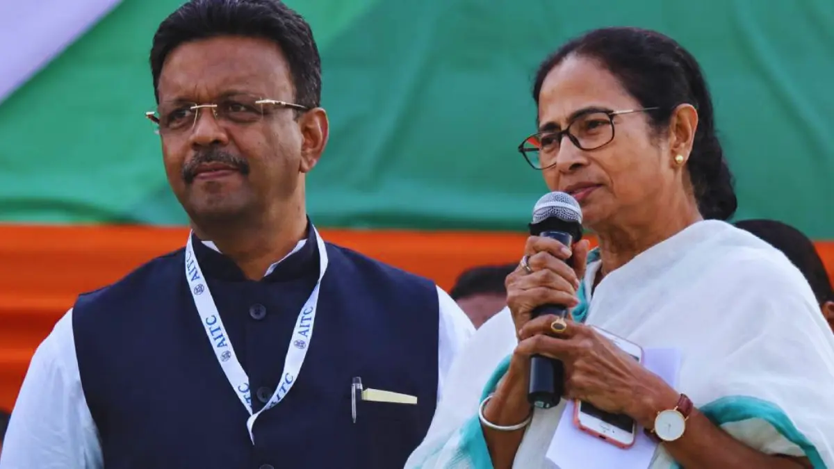 കൊല്‍ക്കത്ത മേയര്‍ ഫിര്‍ഹാദ്, തൃണമൂല്‍ കോണ്‍ഗ്രസ് രാജി, മമതാ ബാനര്‍ജി ബംഗാൾ, ഋതബ്രത ബാനർജി പ്രതിപക്ഷ നേതാവ്, പശ്ചിമബംഗാൾ രാഷ്ട്രീയ വാർത്തകൾ
