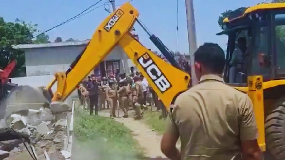 കൃഷിയിടത്തെ ചൊല്ലി തർക്കം ഡെറാഡൂണിൽ, ഡെറാഡൂൺ സംഘർഷം ഒരാൾ കൊല്ലപ്പെട്ടു, പുഷ്കർ സിങ് ധാമി ബുൾഡോസർ, ഉത്തരാഖണ്ഡ് ബിജെപി പ്രവർത്തകൻ കൊലപാതകം, ദേശീയ വാർത്തകൾ മലയാളം