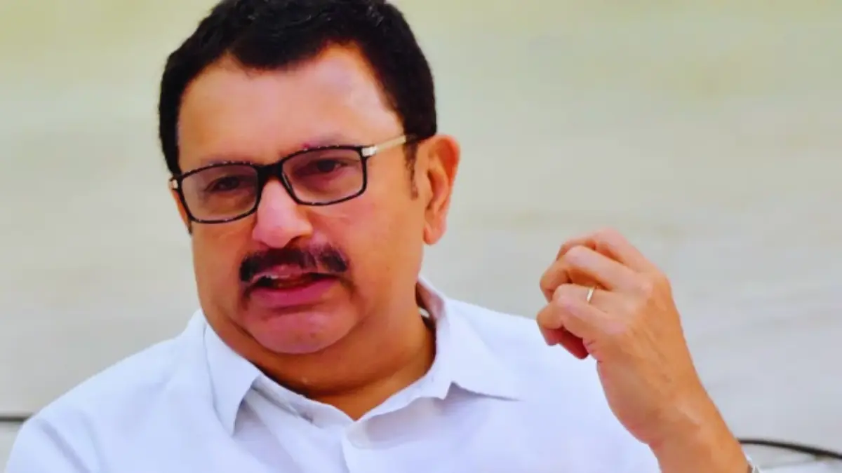 തുരപ്പൻ പണി കാണിക്കുന്നവരെ ഇനിയും മാറ്റും, മന്ത്രി കെ മുരളീധരൻ കോഴിക്കോട്, ആരോഗ്യവകുപ്പ് ഡയറക്ടറെ മാറ്റി, കേരള നിപ്പ വൈറസ് പ്രതിരോധം, കോഴിക്കോട് നിപ്പ വാർത്തകൾ മലയാളം