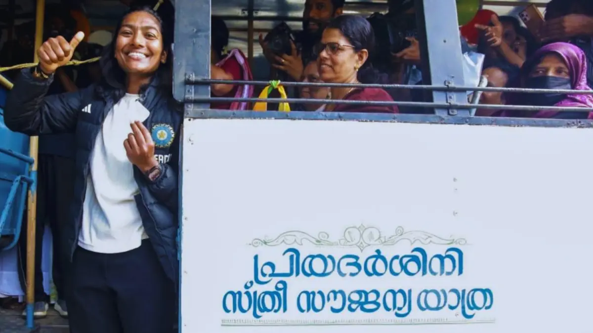 പ്രിയദര്‍ശിനി വന്‍ഹിറ്റ്, കെഎസ്ആർടിസി സൗജന്യ യാത്ര, സ്ത്രീ ശാക്തീകരണം, സീറോ ടിക്കറ്റ് സംവിധാനം, കേരള ഗതാഗത വാർത്തകൾ