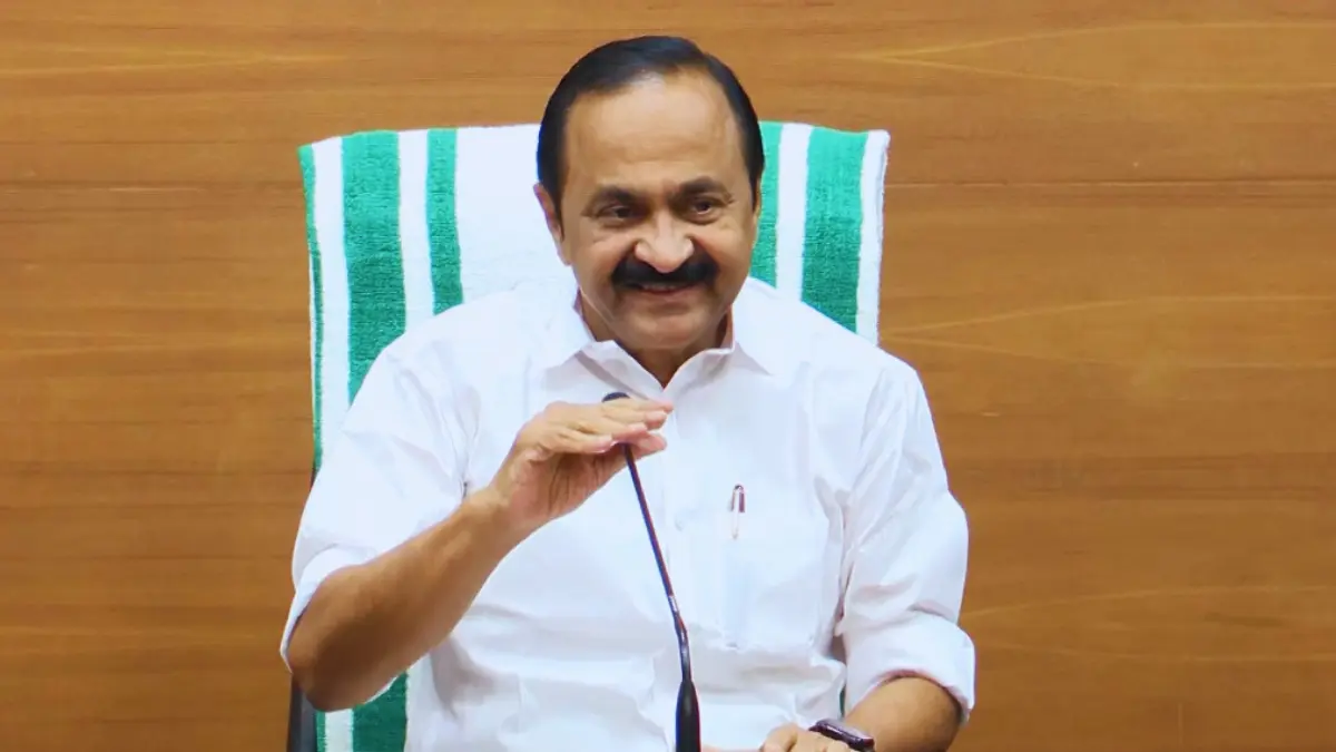 മുഖ്യമന്ത്രി വി.ഡി. സതീശൻ ഔദ്യോഗിക വസതിയായ ക്ലിഫ് ഹൗസിലേക്ക് നാളെ രാവിലെ താമസം മാറുന്നു