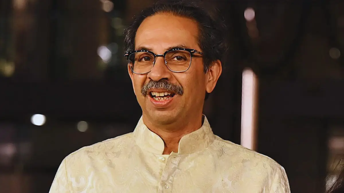 ശിവസേനയെ പിളർത്തിയ ‘ഓപ്പറേഷൻ ടൈഗർ’ രഹസ്യനീക്കങ്ങൾ പുറത്ത്. ചാർട്ടേഡ് വിമാനങ്ങളിലെ യാത്രയും യുപിയിലെ ആഡംബര ഹോട്ടലിലെ ഒളിത്താവളവും വെളിപ്പെടുത്തുന്നു.