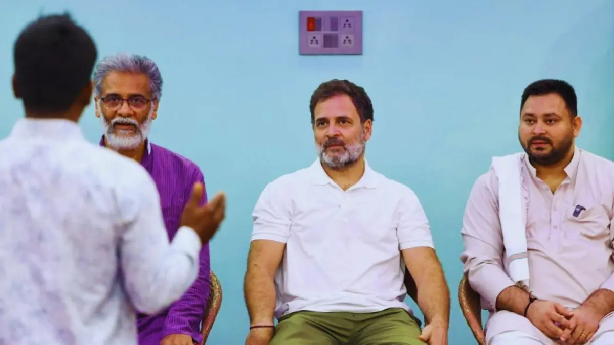 രാജ്യസഭാ തിരഞ്ഞെടുപ്പ് തോൽവി ജാർഖണ്ഡിലെ ഇന്ത്യ മുന്നണിയിൽ വലിയ രാഷ്ട്രീയ പ്രതിസന്ധി സൃഷ്ടിക്കുന്നു. കോൺഗ്രസും ആർജെഡിയും തമ്മിലുള്ള പോര് ശക്തമായി.