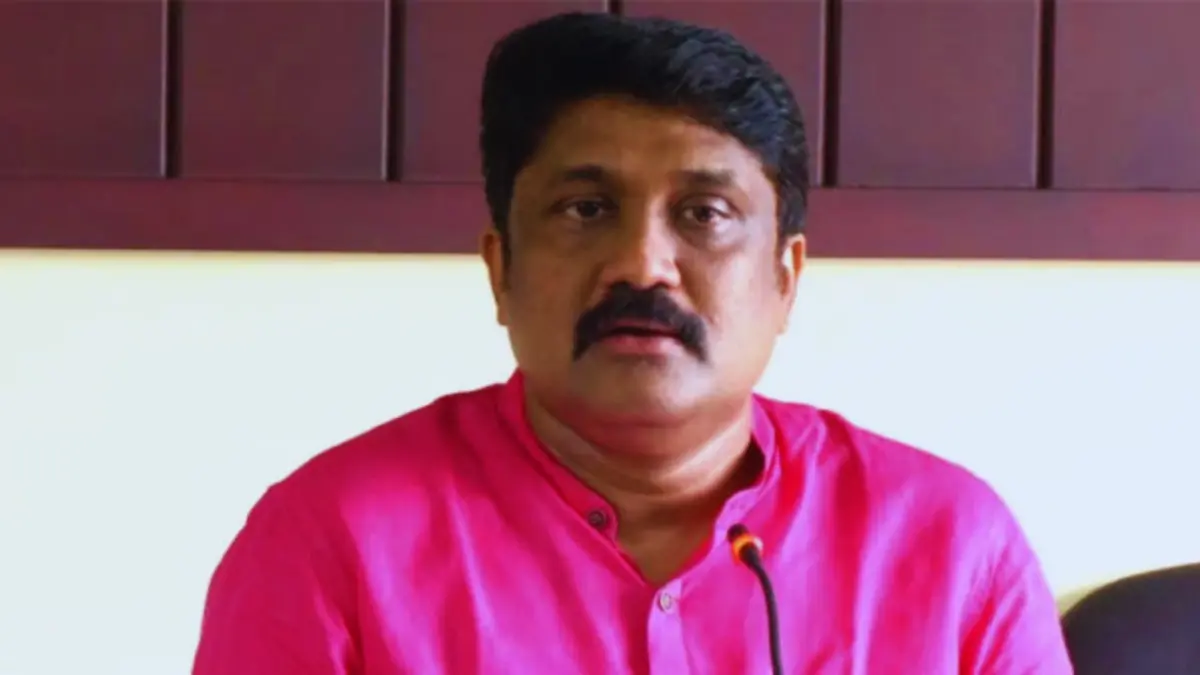 കാഫിർ സ്ക്രീൻ ഷോട്ട് നിർമ്മിച്ചത് റഹിമിന്റെ നിർദ്ദേശപ്രകാരമെന്ന ആരോപണത്തിൽ അന്വേഷണം ശക്തം.